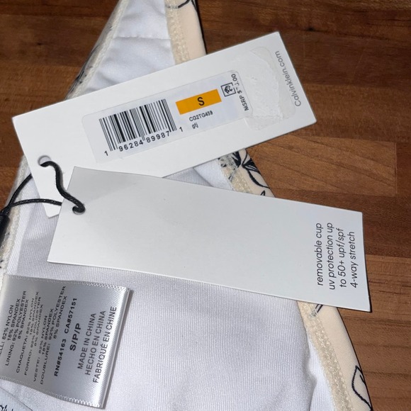 Calvin Klein Printed Halter Bikini Top Women's Swimsuit Small - Picture 5 of 7